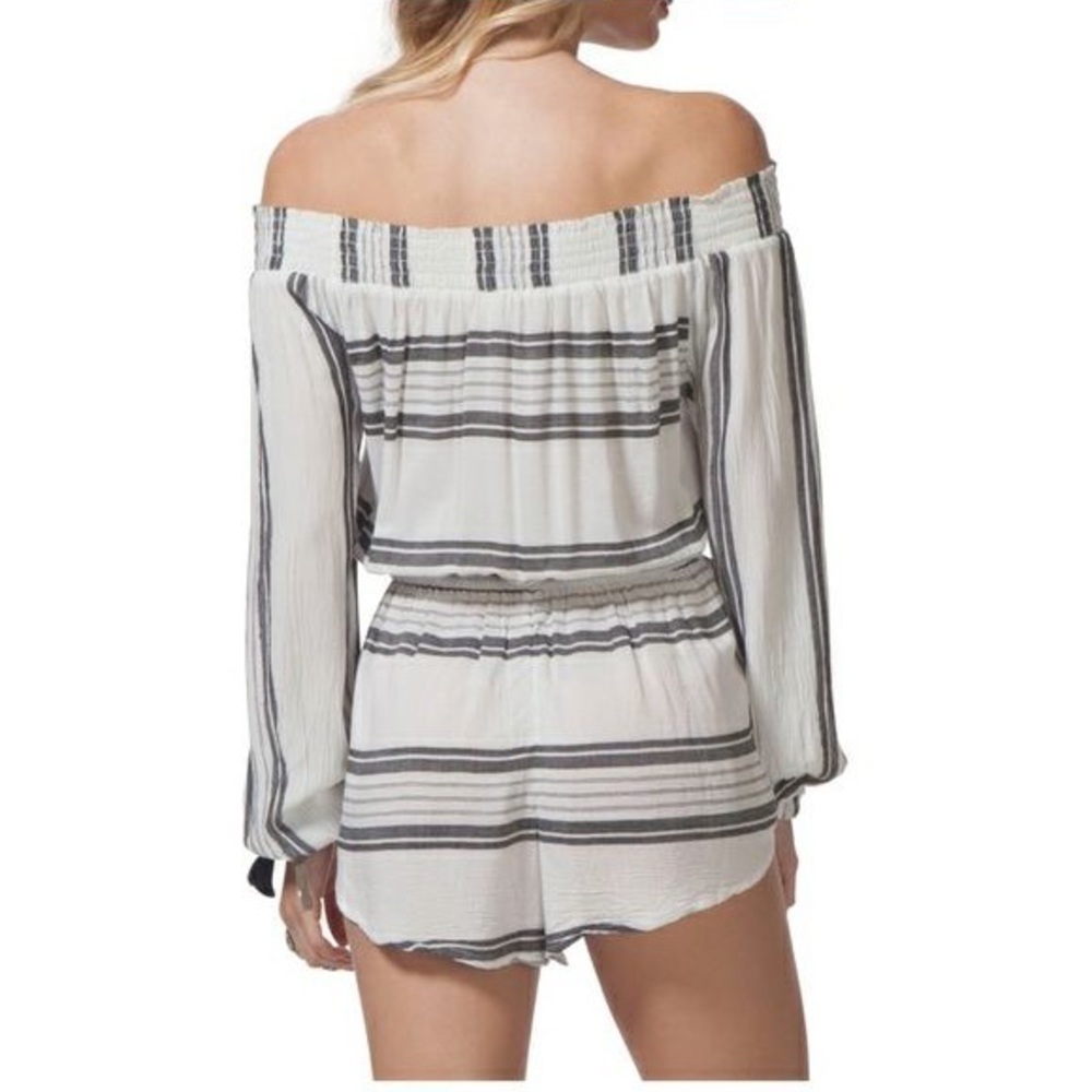 ⭐️🏄‍♀️Rip Curl,Soulmate Lightweight Romper, Incredibly Comfortable w/Stretch - Picture 3 of 6